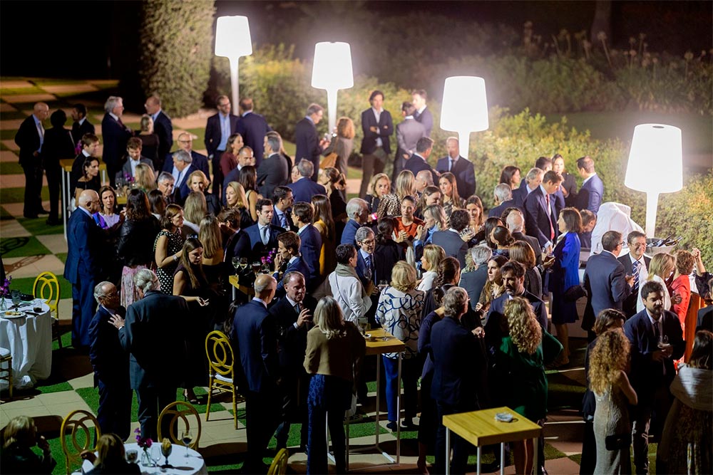 Público de la II Gala Benéfica FERO Valencia en el Hotel Las Arenas.