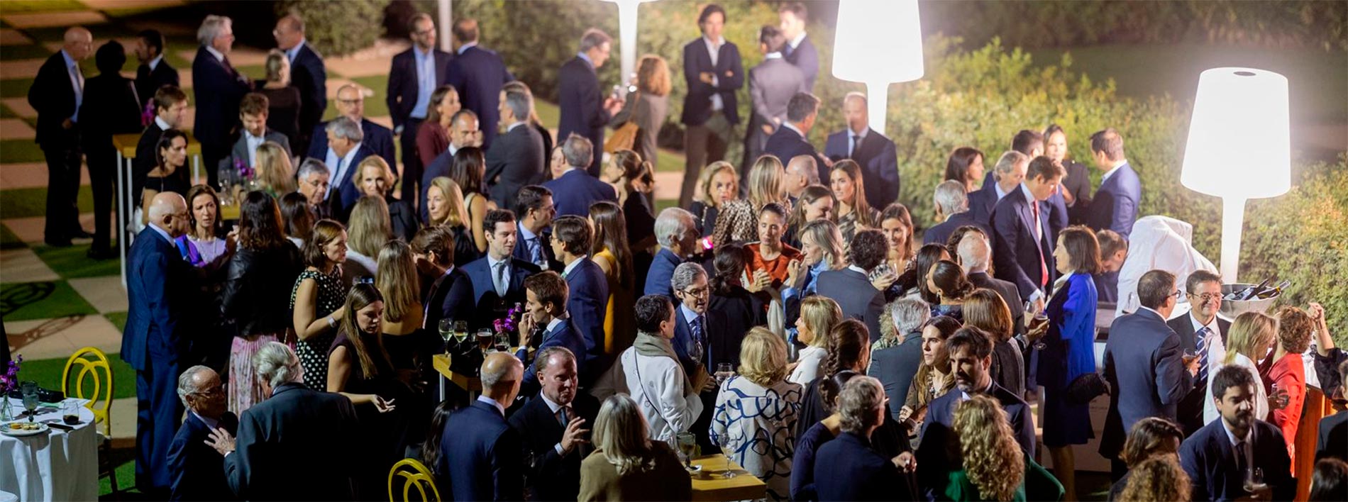 Vista general de los 120 asistentes en la II Gala Benéfica FERO Valencia.